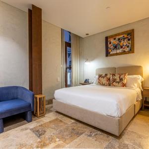 Queen Room with Balcony