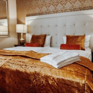 Double Room with Spa Bath