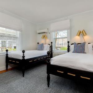 Junior Suite with Garden View