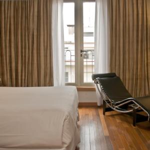 725 Double Room