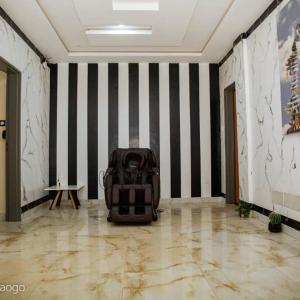 Queen Room with Spa Bath
