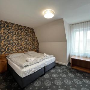 Double or Twin Room with Shower
