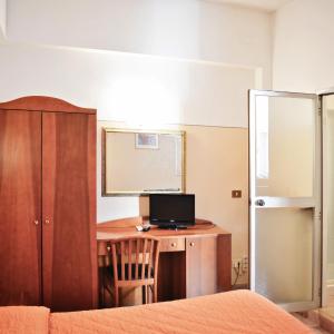 Economy Double or Twin Room