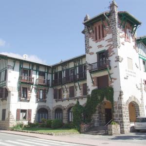 hotelImage