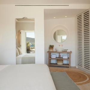 Design Room Sea View with Sharing Pool