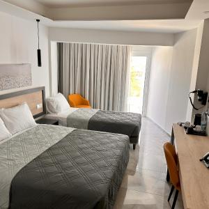 Triple Room with Pool View