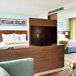 Queen Studio Suite with 50% discount on buffet at KAVA and Two Complimentary pints of beer per room per stay
