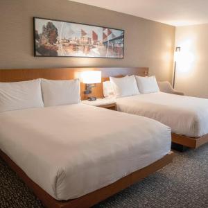 Standard Guest Room with Two Queen Beds