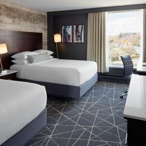 Deluxe Queen Room with Two Queen Beds