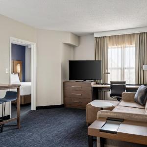 One-Bedroom Queen Suite with Sofa Bed