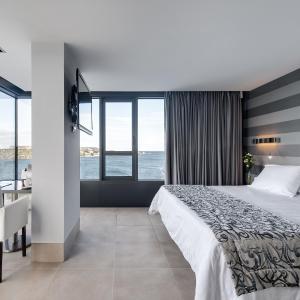 Deluxe Double or Twin Room with Sea View