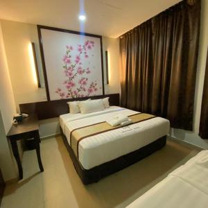 Deluxe Room (2 Adults + 1 Child)