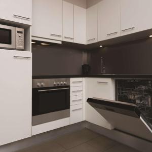 Three-Bedroom Interconnecting Apartment