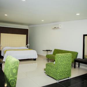 Suite with Spa Bath