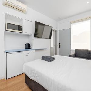 Family Suite with Spa Bath