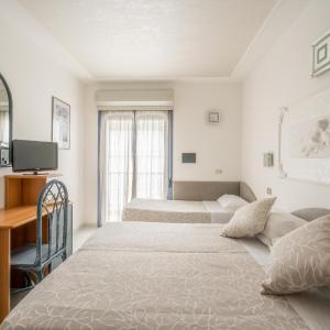 Triple Room with Balcony