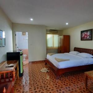 Deluxe Family Room