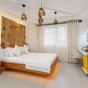 White Room