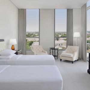 Superior Twin Room with Shuttle Bus to JBR Beach and various shopping malls