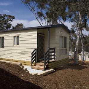 Ridge View Cabin (2 Bedroom)