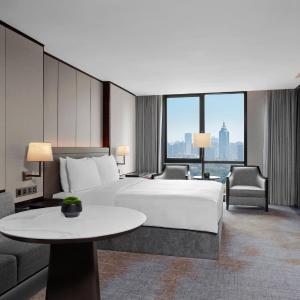 Deluxe King Room - High Floor
