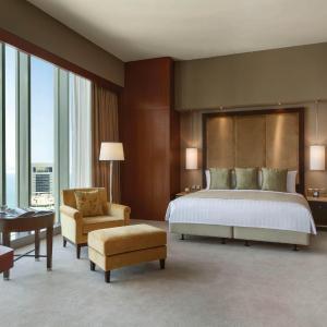 Deluxe King Room with Beach Access