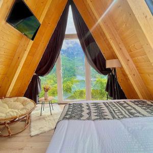 King Room with Mountain View