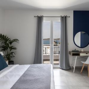 Deluxe Room with Sea View