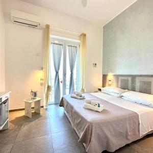 Deluxe Double Room with Balcony and Sea View