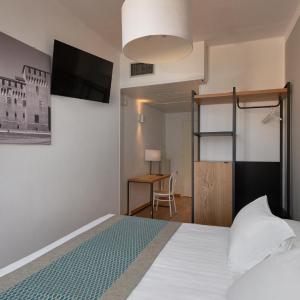 Single Room with City View
