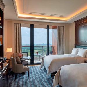 Club Golf View Room, Club lounge access, Guest room