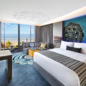 Superior King Room with Balcony and Sea View