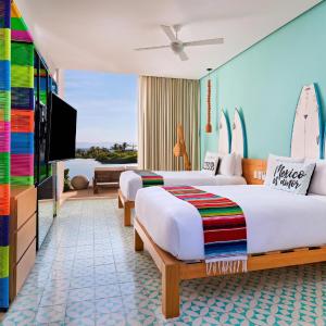 Deluxe Double Room with Lake View