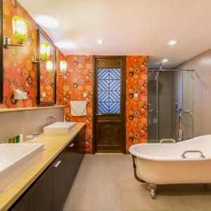 Deluxe Double Suite