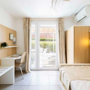 Quadruple Room with Terrace