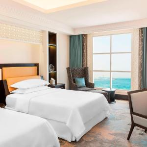 Superior Deluxe Twin with Sea View