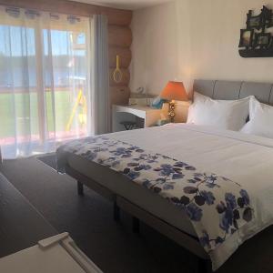 King Room with Lake View