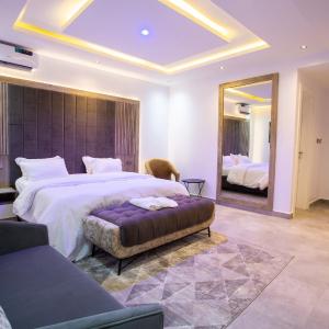 Large Double Room
