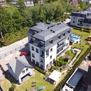 Apartment with Garden View
