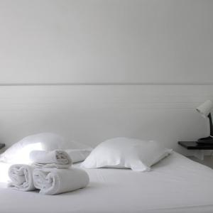 One-Bedroom Apartment with Balcony or Terrace (4 People)