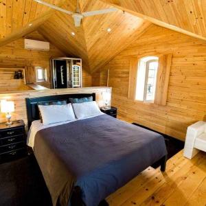 Six-Bedroom House