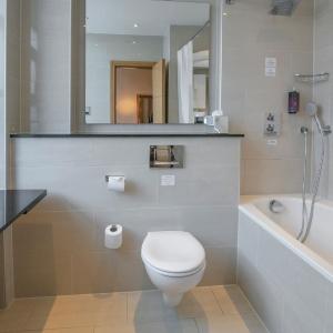Double Room with Mobility Accessible Walk-In Shower