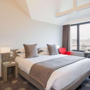Executive Queen Room