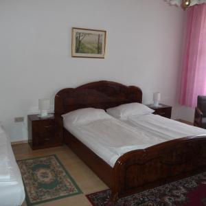 Apartment (3 Adults)