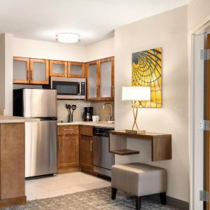One-Bedroom Double Suite