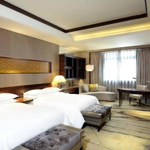 Executive Twin, Guest room, 2 Double Beds, City view
