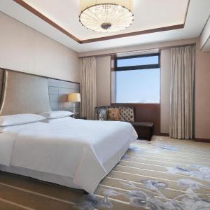 Duplex Apartment 1king, 1 Bedroom Suite, 1 King, City view