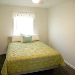 Deluxe Queen Suite