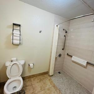 Standard King Room - Non-Smoking 