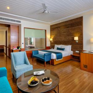 King Suite with Sofa Bed - Non-Smoking